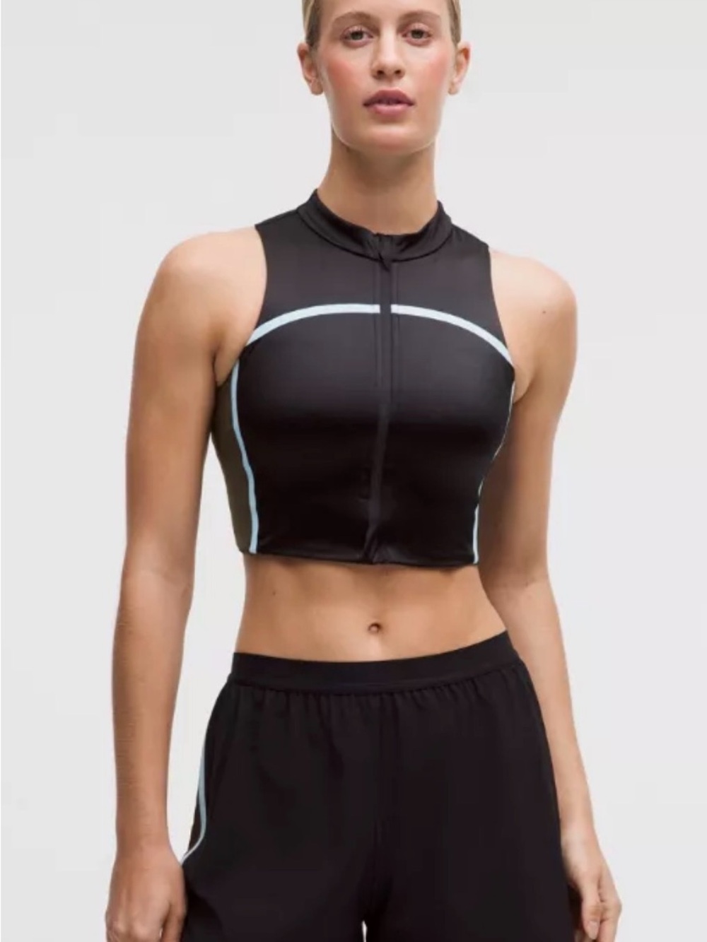 NWT Lululemon Satin Shine Full-Zip Tank Top Medium Support, B/C Cup
Stripe